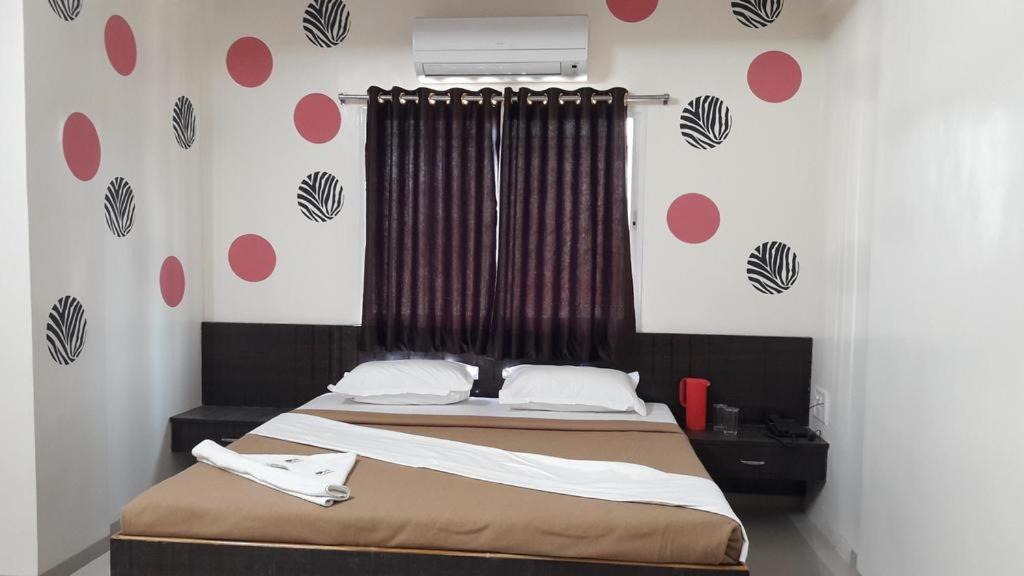 Hotel Royal Regency Evrengabad Dış mekan fotoğraf